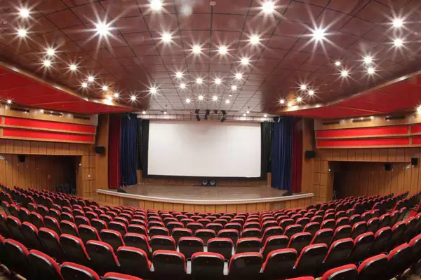 اصول و ضوابط طراحی داخلی سینما