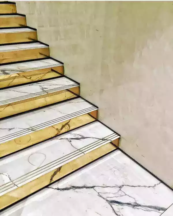 بازسازی پله قدیمی