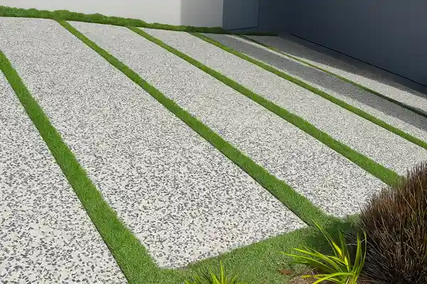 واش بتن با چمن