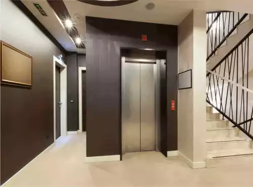 آسانسور ۴ نفره