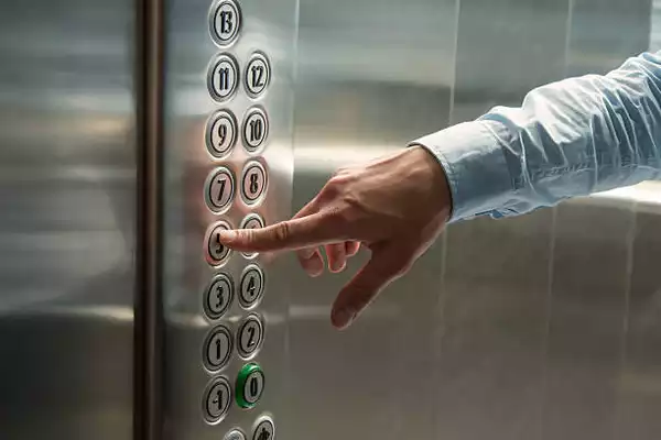 آسانسور با جک هیدرولیک