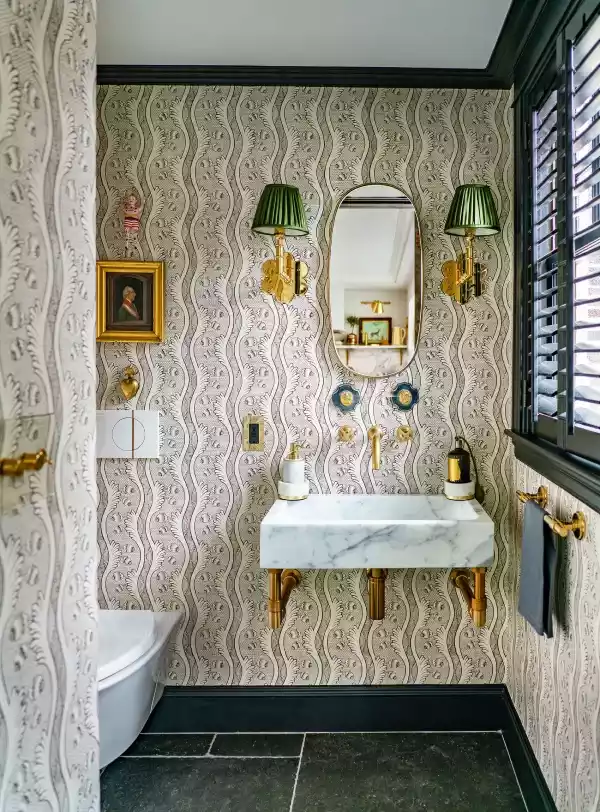 ۴ تا از بهترین پوشش ها برای دیوار حمام