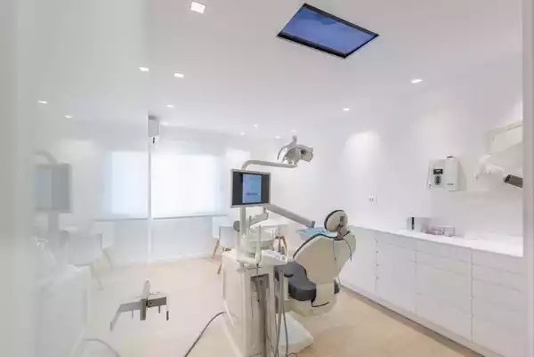 دکوراسیون داخلی مطب دندانپزشکی