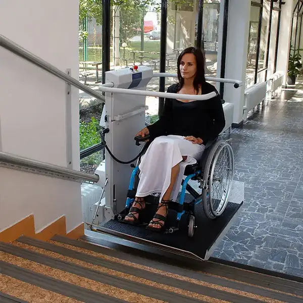 بالابر پله برای معلولین