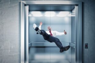 آسانسور چگونه سقوط می کند