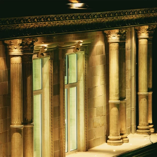نورپردازی ستون های کلاسیک