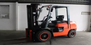 قیمت لیفتراک 3 تن تویوتا