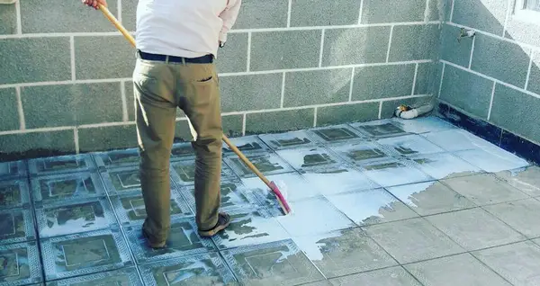 سرامیک مخصوص کف پشت بام