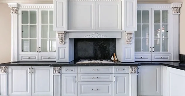 کابینت چوبی کلاسیک سفید