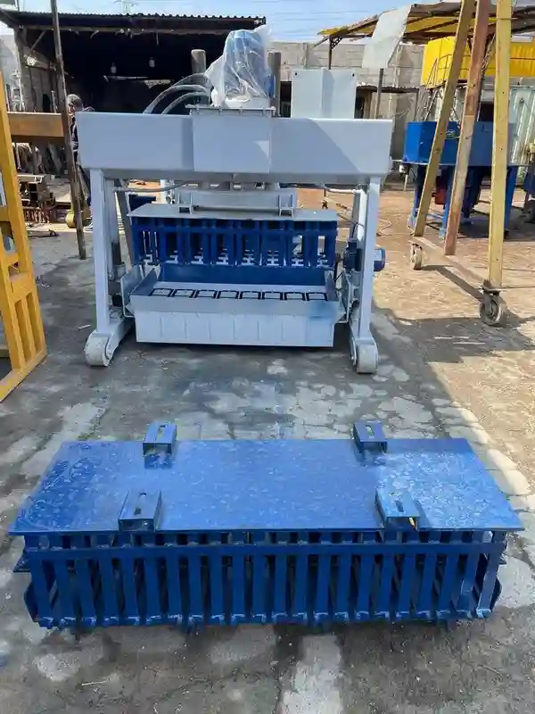 دستگاه بلوک زنی نیمه اتومات