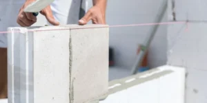 ۵ اشتباه رایج در اجرای دیوار هبلکس که ممکن است خسارت بار باشد