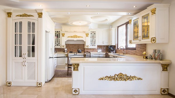 کابینت چوبی کلاسیک سفید