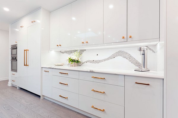 کابینت های گلاس سفید