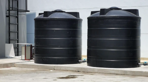 مخزن آب ۱۵۰۰ لیتری
استفاده از تانکر 1500 لیتری در صنایع