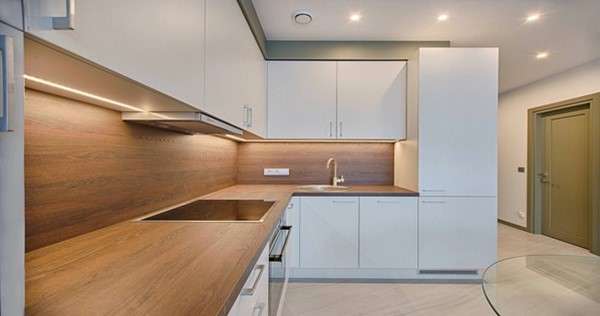 کابینت سفید چوب