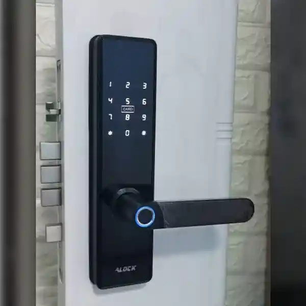 دستگیره در اثر انگشتی