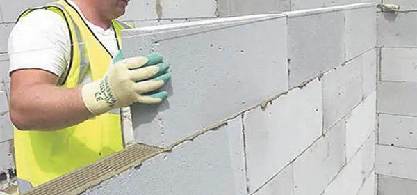 نکات حقوقی و استاندارد در اجرای دیوار با بلوک AAC