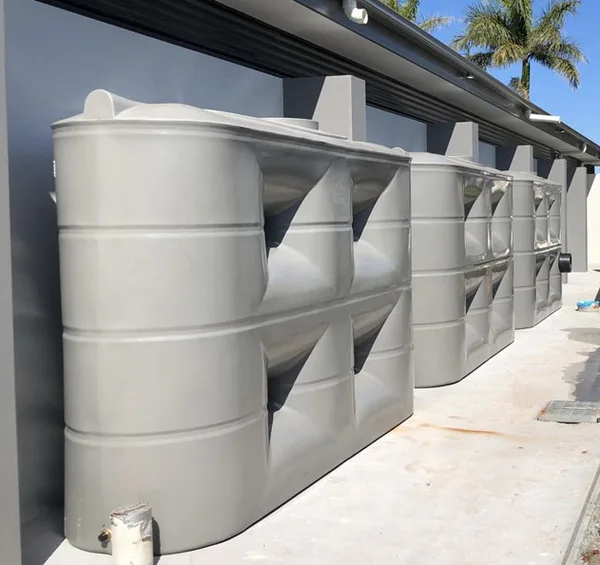 تانکر آب کتابی