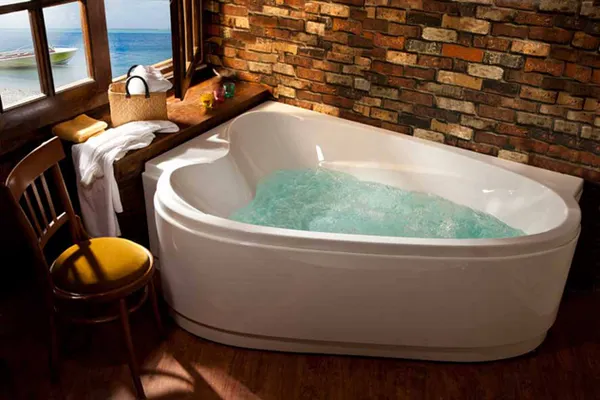 ۸ مدل جکوزی برای خانه