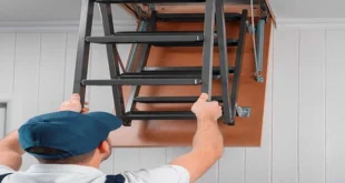 دسترسی به پشت بام با پله جمع شونده