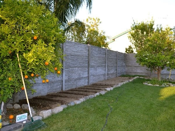 انتخاب بهترین دیوار بتنی باغی