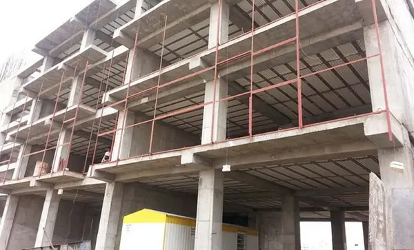 نقش وال پست در کنترل ترک دیوار