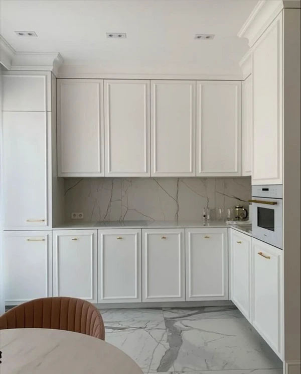 کابینت نئوکلاسیک سفید