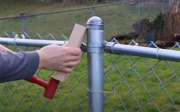 حصارکشی بتنی باغ پسته