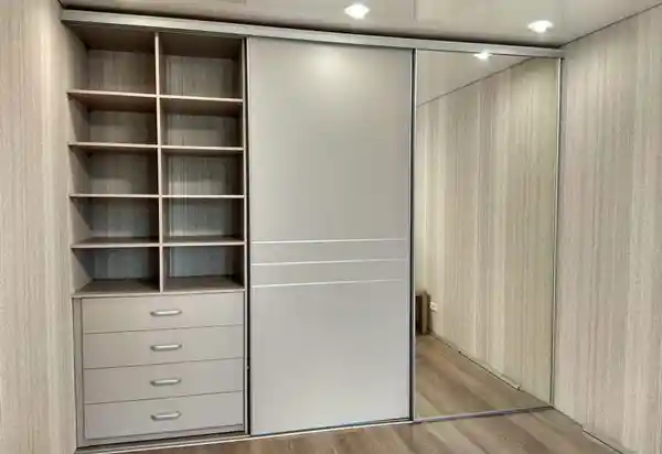 کمد دیواری ریلی کشودار