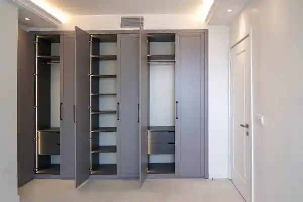 کمد نئوکلاسیک