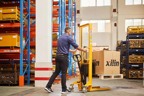 استاکر دستی