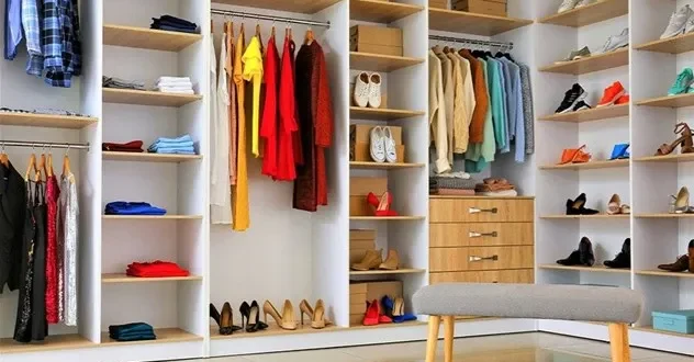 طراحی داخل کمد دیواری