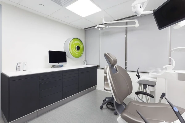 کابینت دندانپزشکی