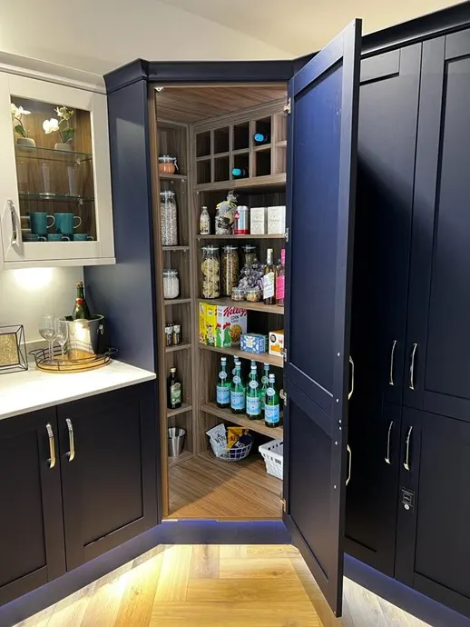 کابینت کمدی کنج