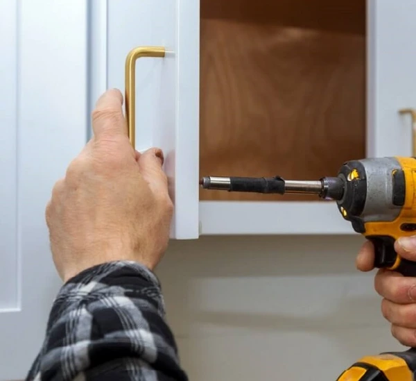 نصب کابینت پله ای