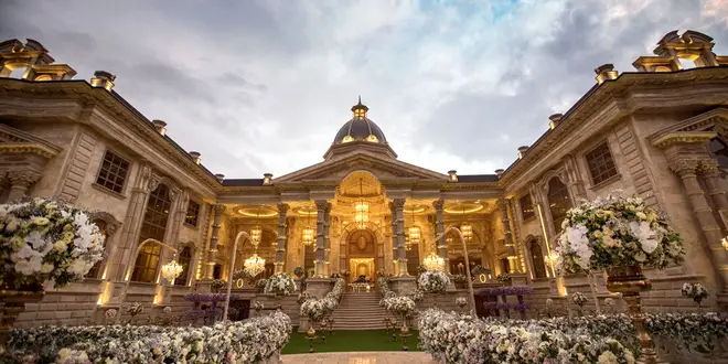 بازسازی تالار