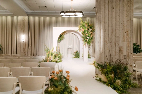 بازسازی تالار