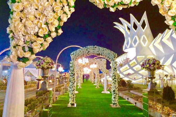 بازسازی تالار