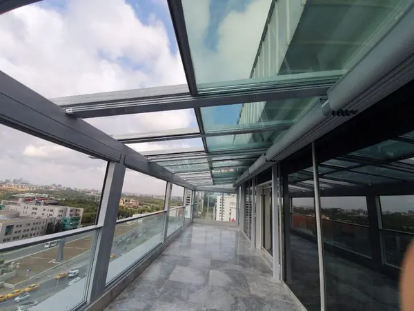 سقف شیشه ای متحرک تراس