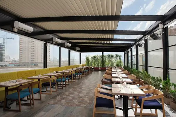 سقف متحرک کافی شاپ