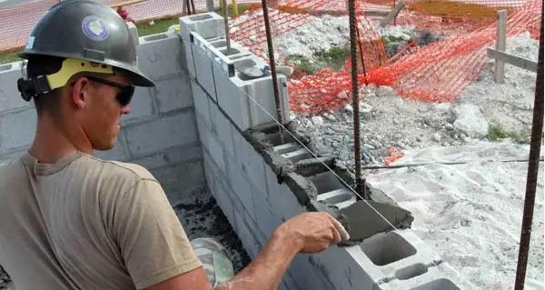 دیوارچینی با لیکا