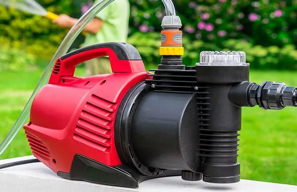 پمپ آب خانگی جدید