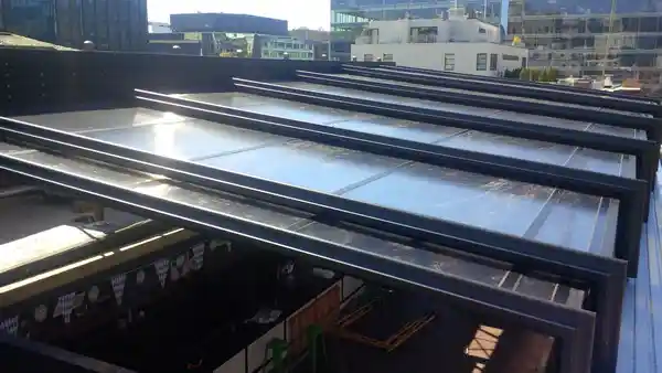 قیمت سقف متحرک شیشه ای