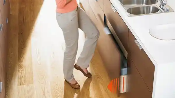 کابینت لمسی جدید