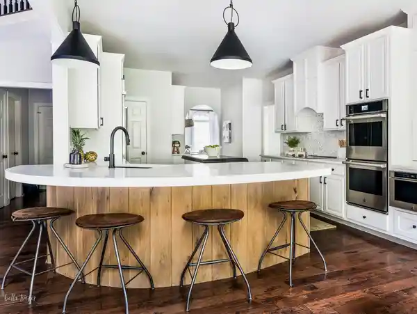 کابینت جزیره منحنی