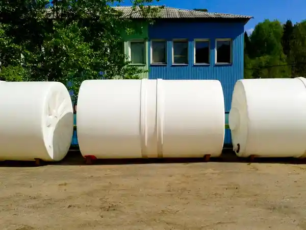 تانکر پلاستیکی اب