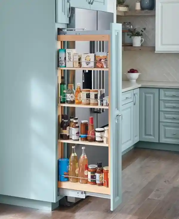 کابینت سوپرمارکتی کنار یخچال