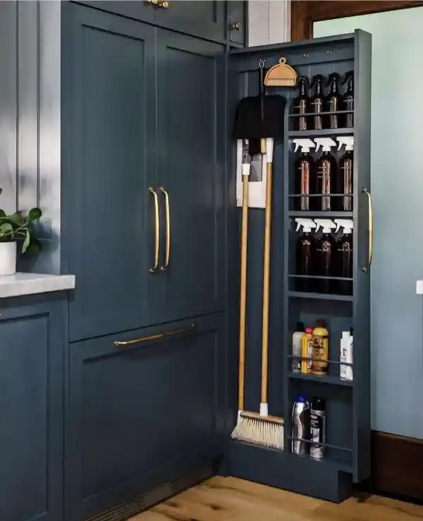 کابینت کشویی کنار یخچال