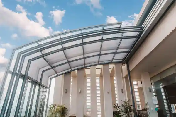 سقف شیشه ای متحرک