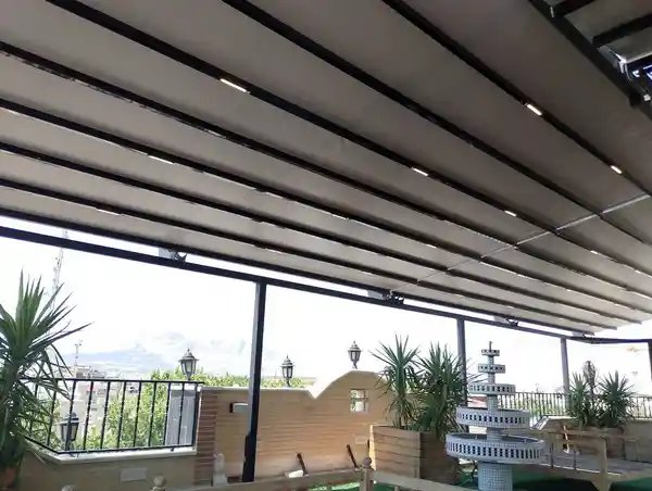 سقف متحرک بام